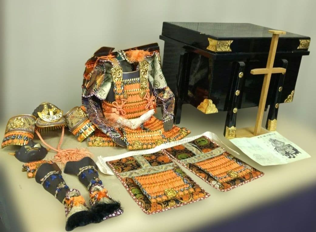 ☆期間限定！【レトロ/五月人形/鎧飾り/現状品】