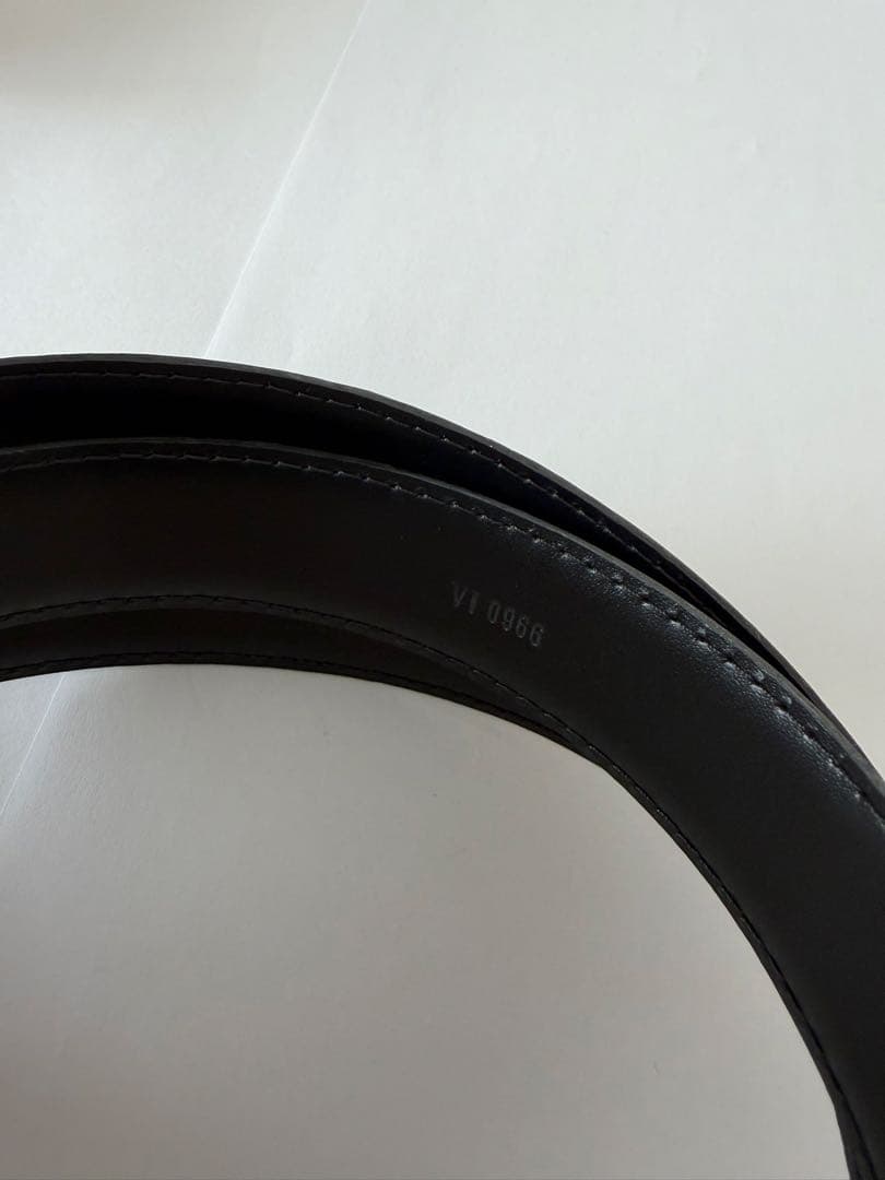 ルイヴィトン 黒 レザー ベルト ブラック　エピ