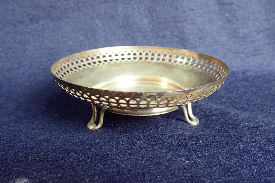 HD4502物入れ１銀 イギリスアンティーク