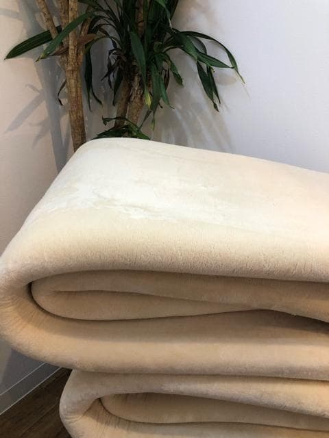 新品☆185×280cm♪なめらかボアラグ分厚いウレタン入ラグ〇B297