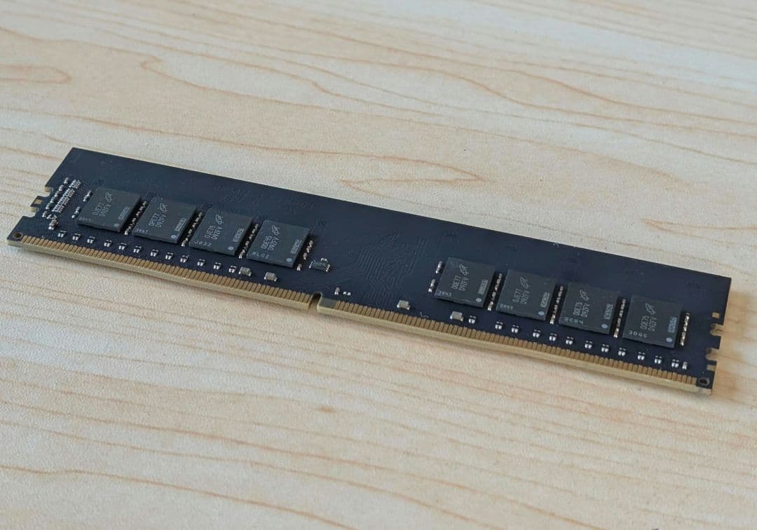 SiliconPower 32GB DDR4 3200MHz メモリー