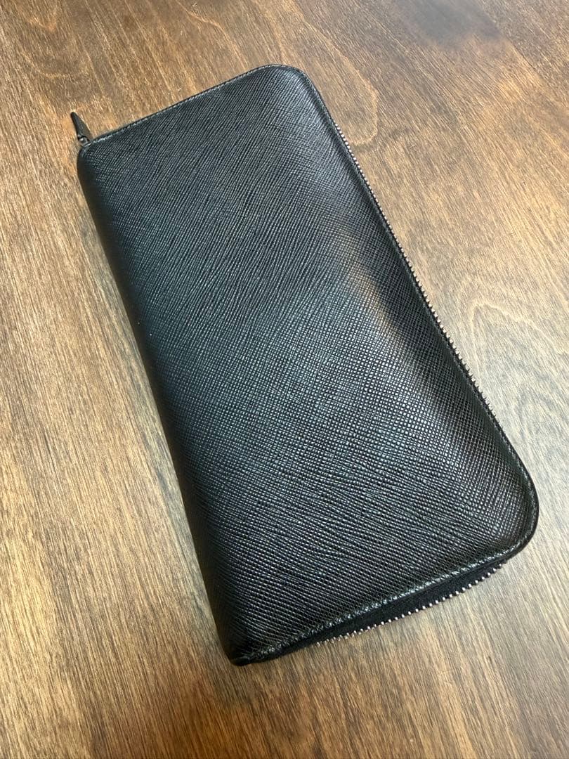 まさPRADA ブラック レザー 長財布　収納多め
