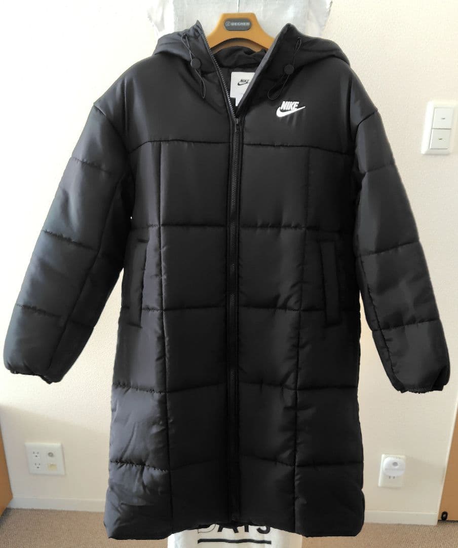 Nike ブラック ダウンジャケット Lサイズ　ナイキベンチコート
