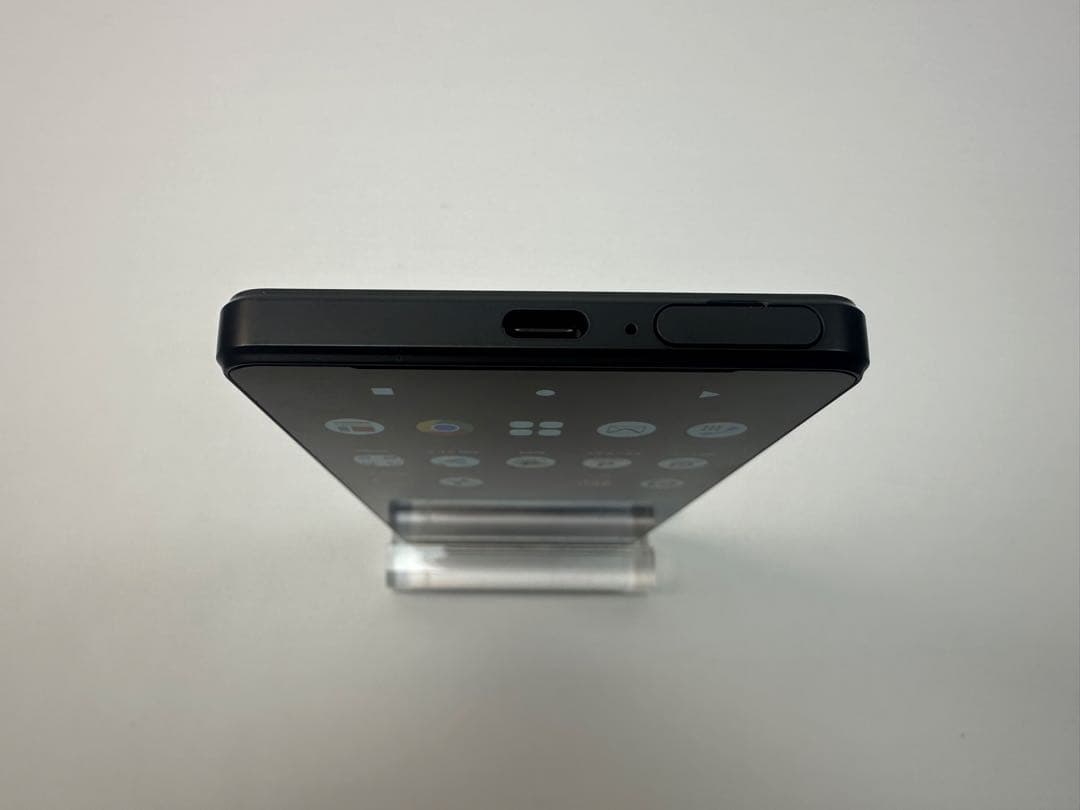 外観美品 SONY Xperia 1 IV docomo so-51c 黒