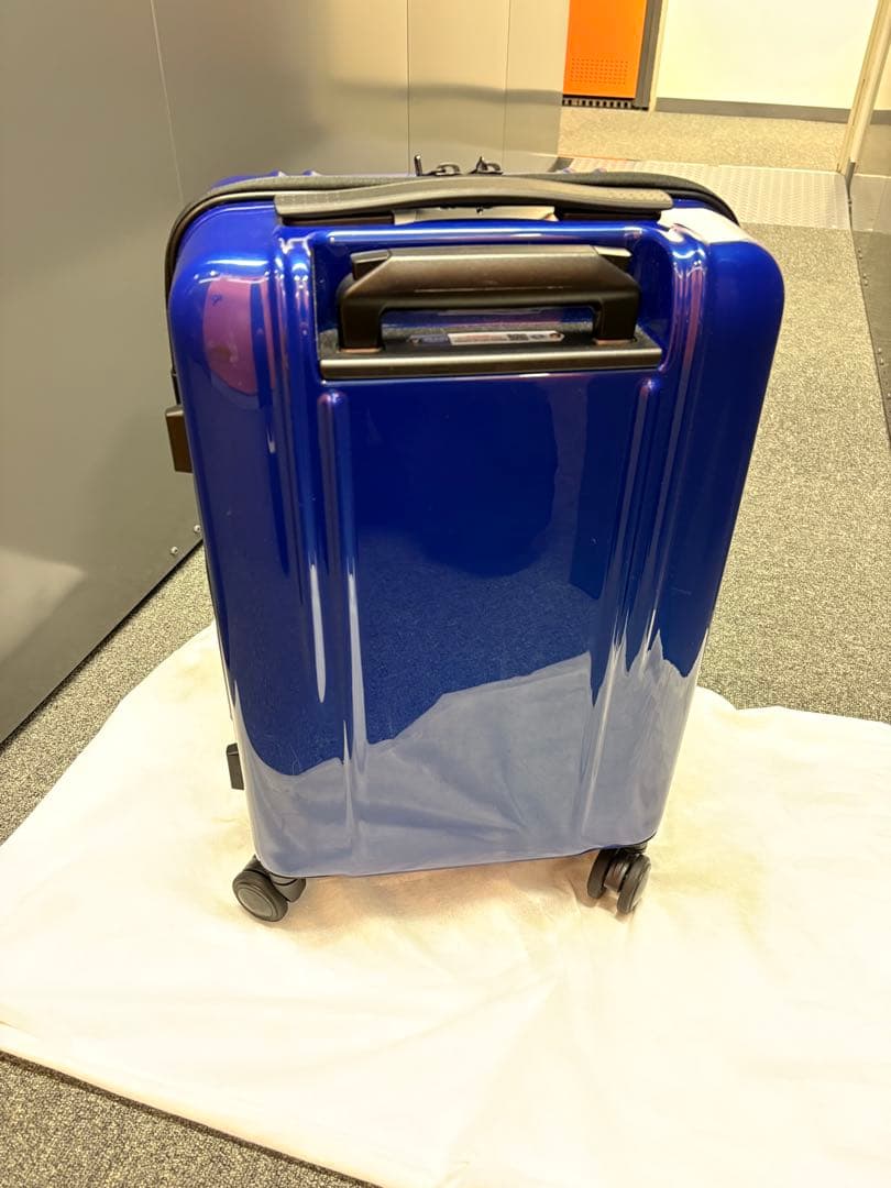 ゼロハリバートン　機内持ち込み可　青　美品