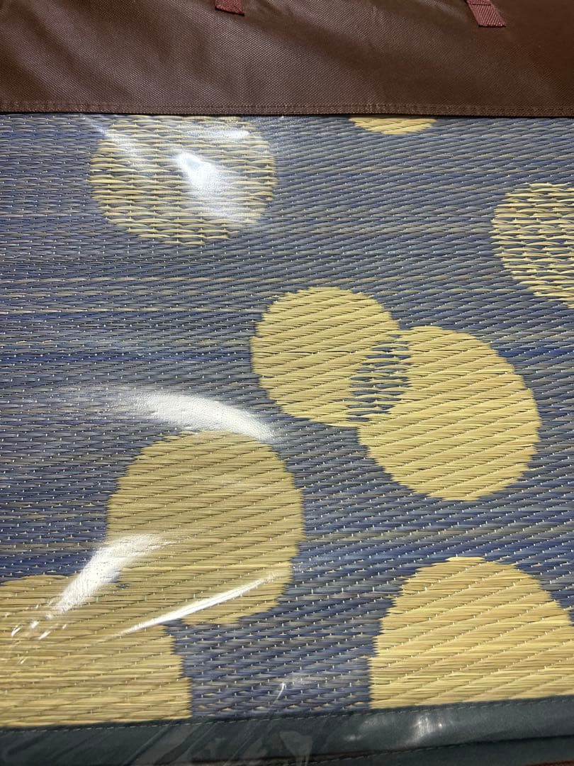 新品未使用品　コンパクトに畳めるウレタン入りのい草ラグ4畳越え