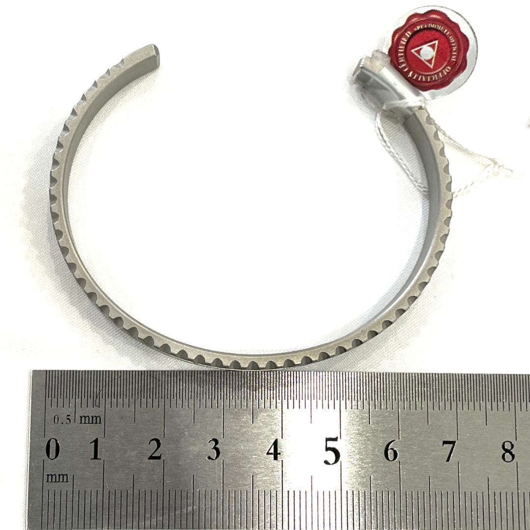 Y2502-2 スピードメーターオフィシャル バングル　シルバー　ブレスレット