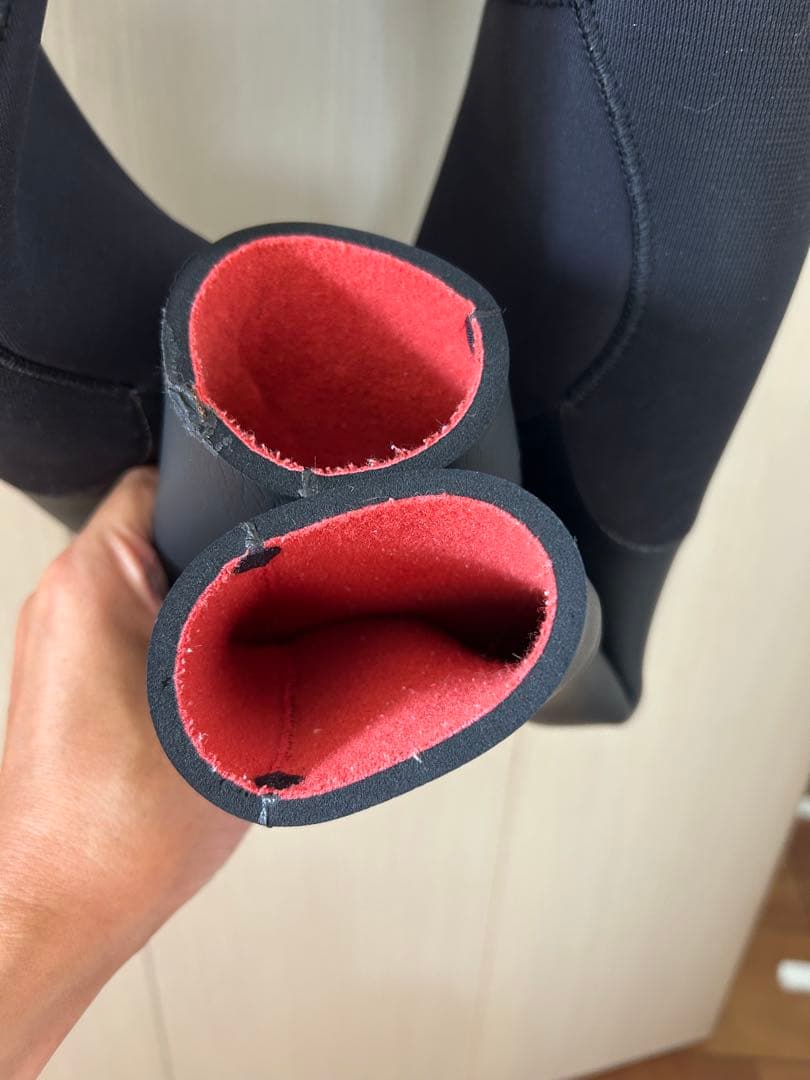 そろそろ冬支度　RASH ラッシュウェットスーツ　セミドライ　L