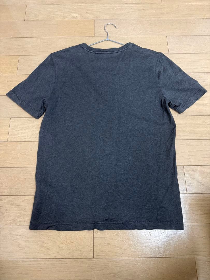 美品　Louis Vuitton 人気デザイン　Vネック Tシャツ(グレー)