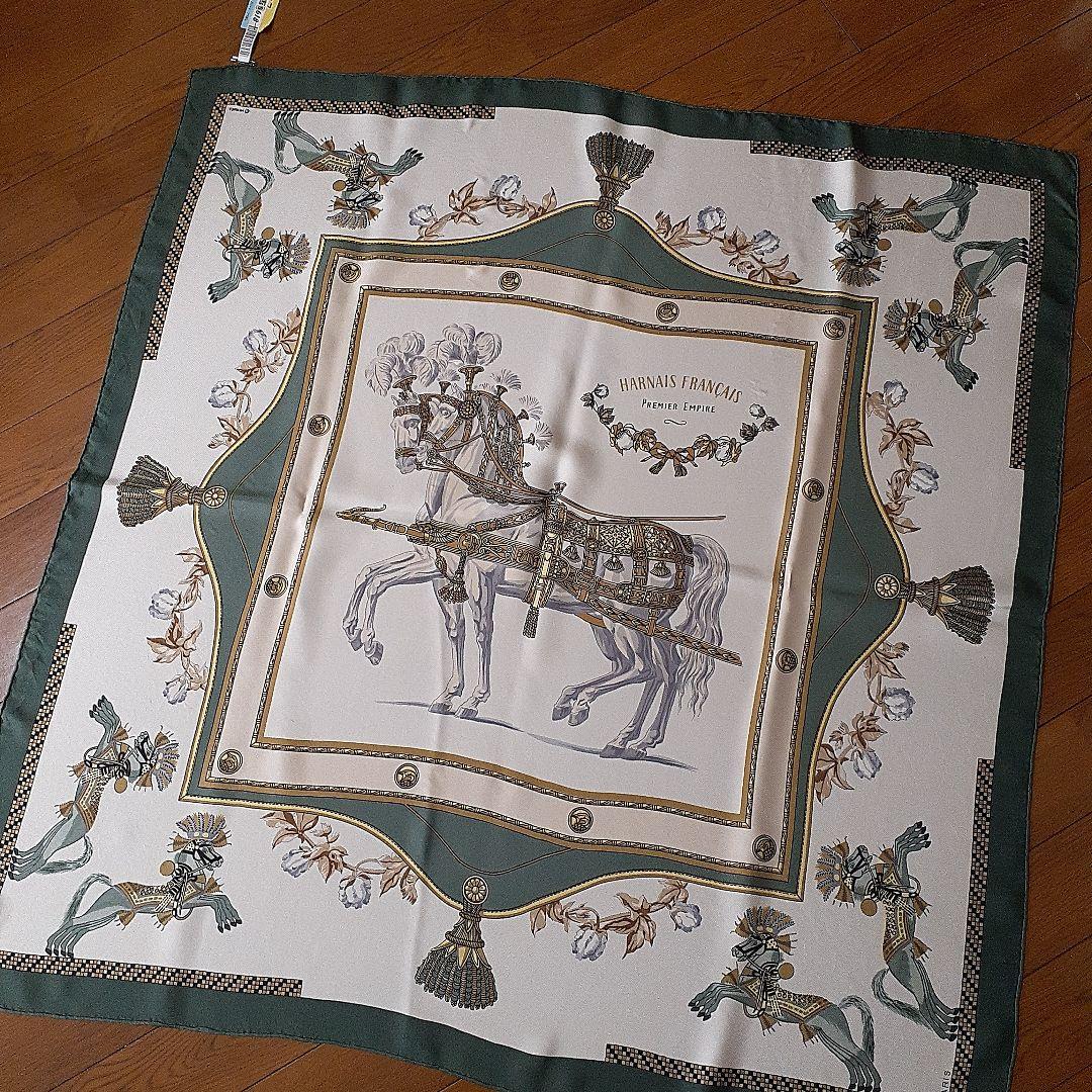 な*こ様 HERMES 馬のデザイン シルクスカーフ
