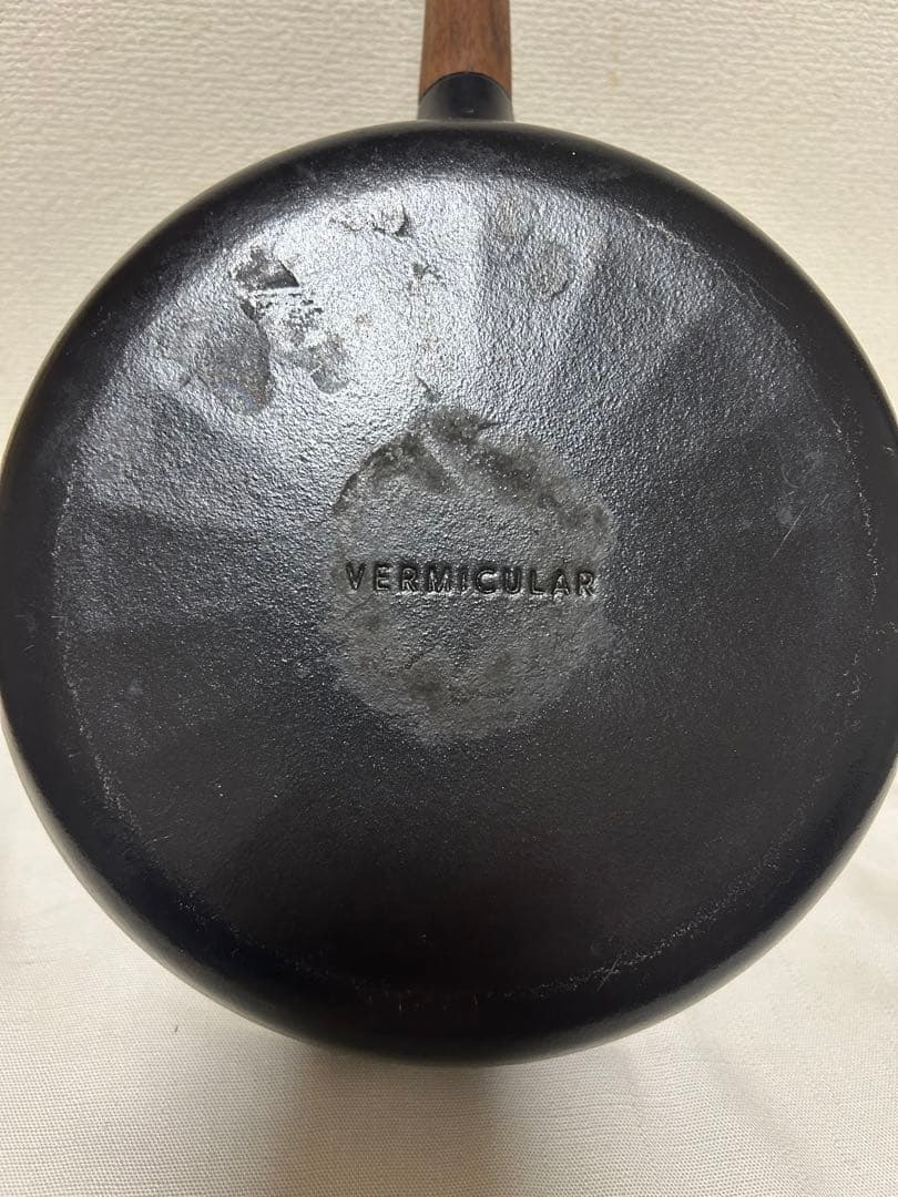緑　バーミキュラ VERMICULAR鋳鉄製フライパン 24cm木製ハンドル