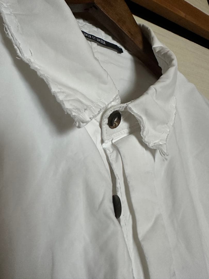 Lumen et Umbra ルーメンエトウンブラ ボタンダウンシャツ 藤田一星