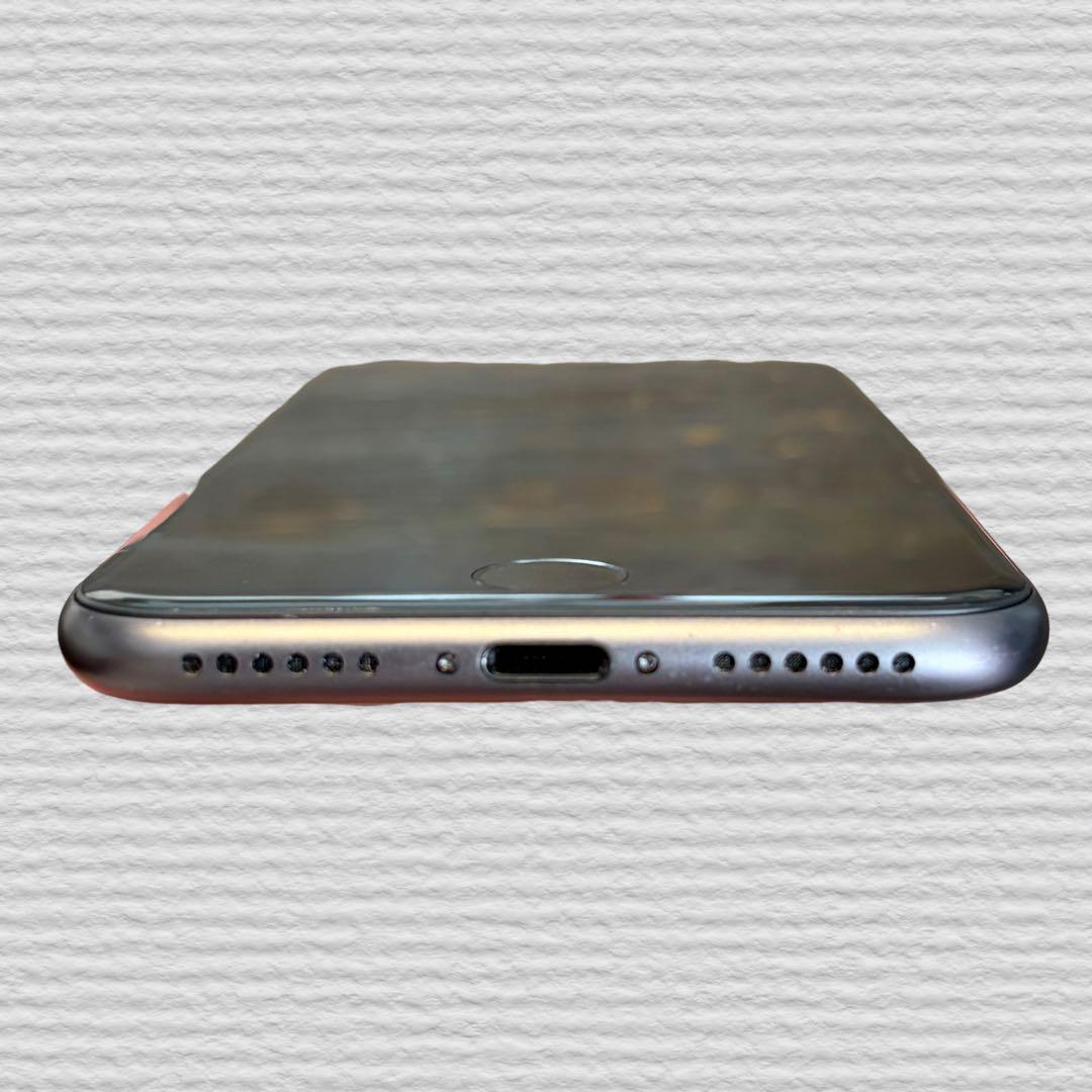 《Apple》iPhone8 64GB バッテリー残量82% スペースグレー