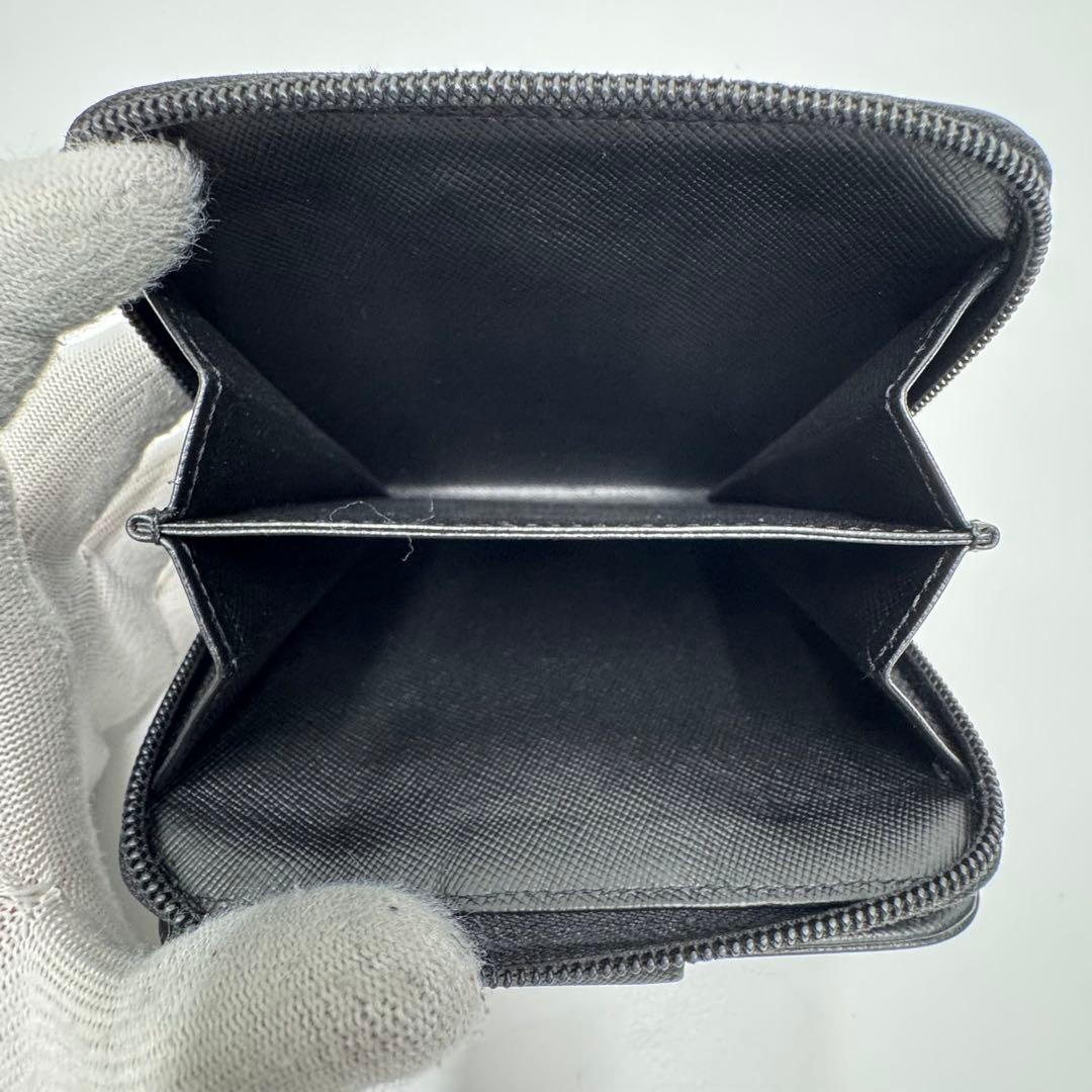 プラダ サフィアーノレザー 二つ折り財布 ラウンド コンパクト財布 ブラック