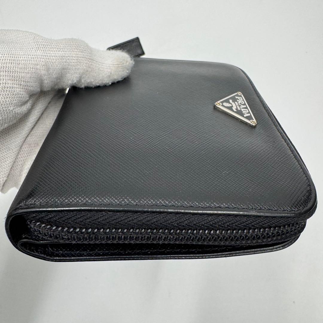 プラダ サフィアーノレザー 二つ折り財布 ラウンド コンパクト財布 ブラック