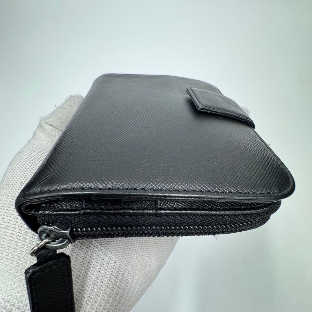 プラダ サフィアーノレザー 二つ折り財布 ラウンド コンパクト財布 ブラック