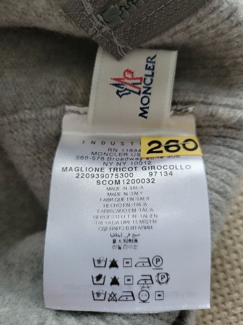 MONCLER モンクレール　ジッパー付き羊毛ニットセーター半袖