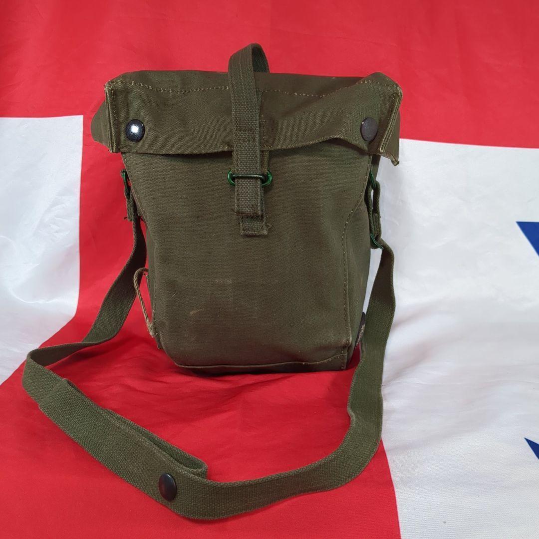 イギリス軍S6ガスマスク 81年製（バッグ付き）