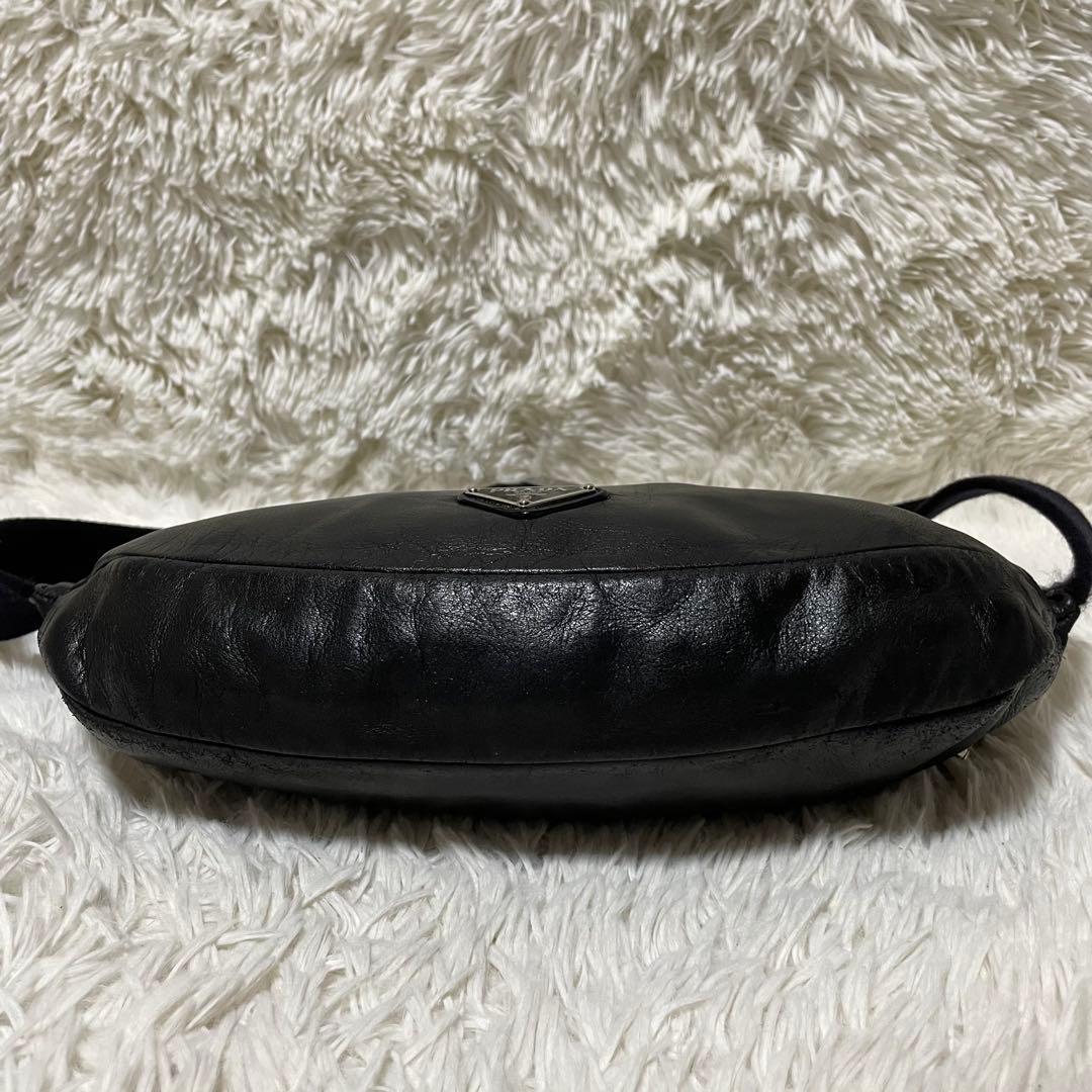 【良品】PRADA プラダ　ボディバッグ　ウエストポーチ　オールレザー　ブラック