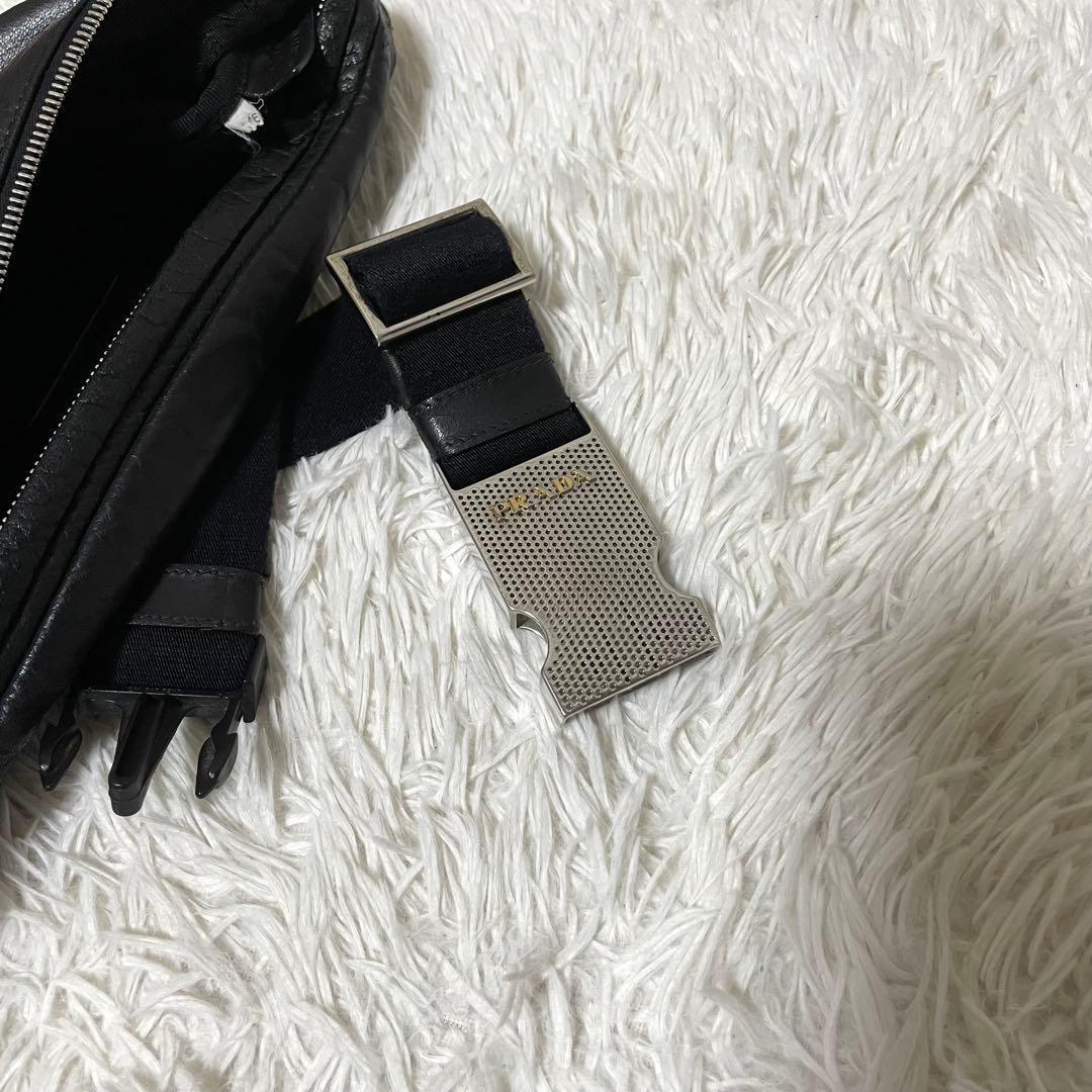 【良品】PRADA プラダ　ボディバッグ　ウエストポーチ　オールレザー　ブラック