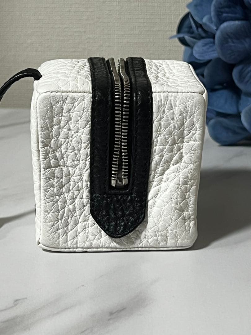 FENDI フェンディ バッグチャーム 小銭入れ キーホルダー