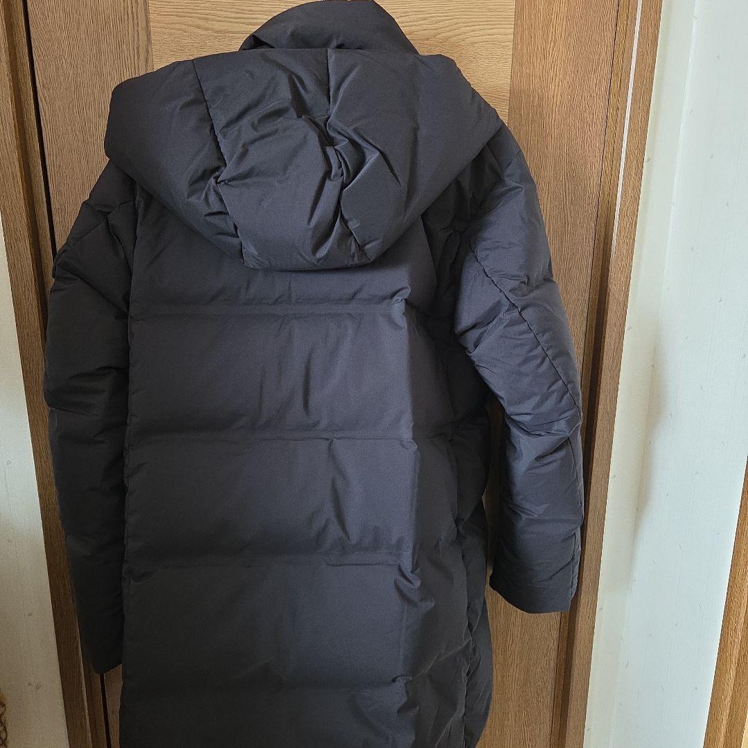 UNIQLO ブラック シームレスダウンショートコート S