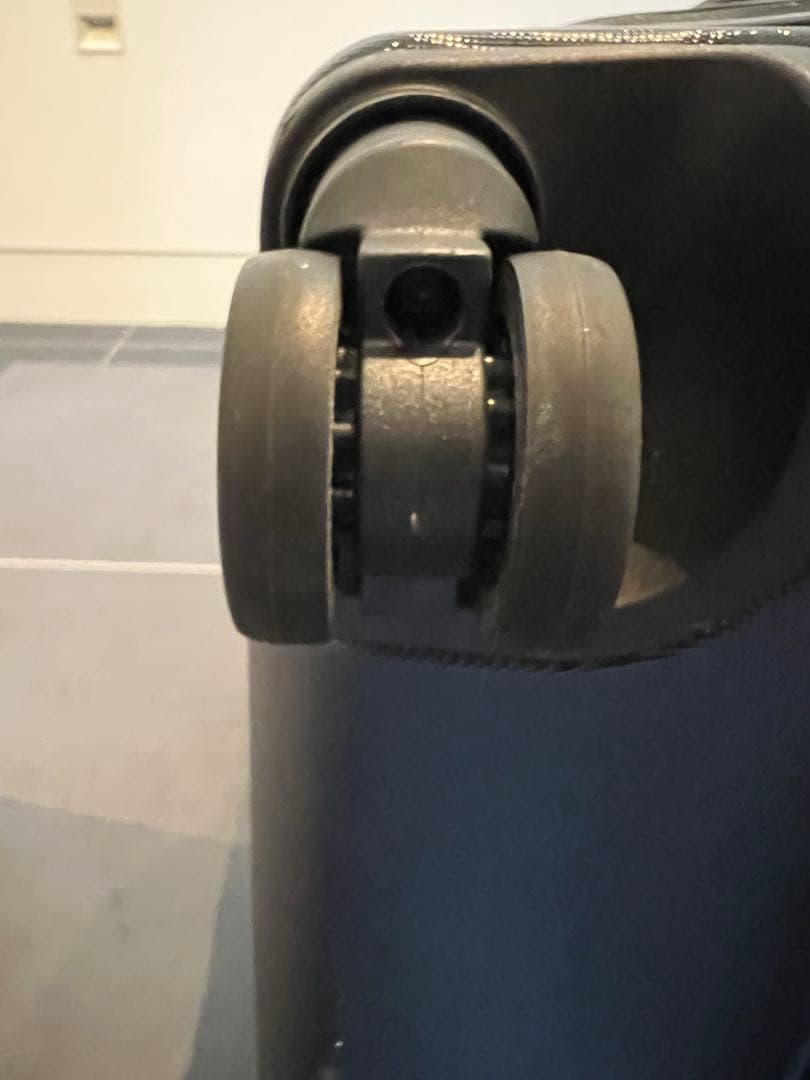 無印良品　大型ハードキャリー（１０４Ｌ）ネイビー