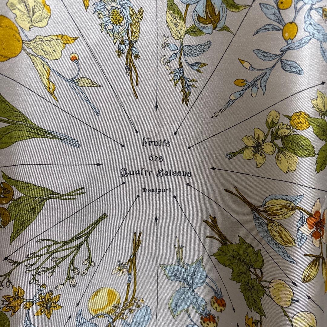 【manipuri(マニプリ)】 ＜シルクスカーフ65＞シーズナルフルーツ