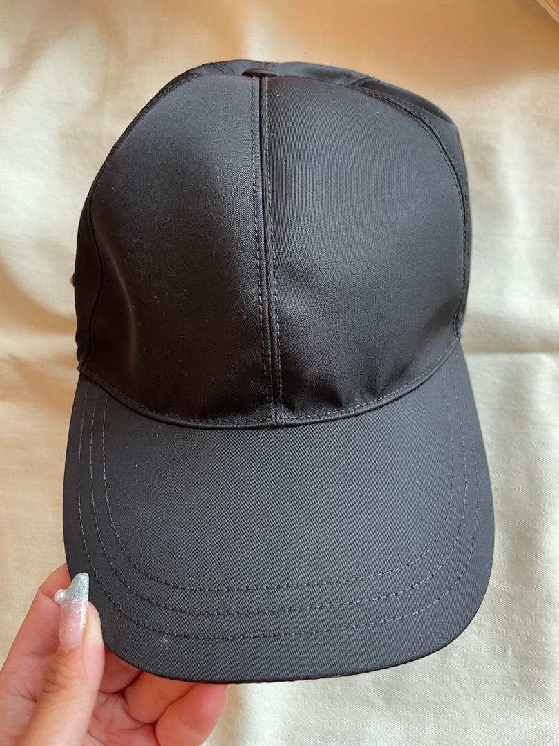 プラダ　ナイロン　キャップ　レディース　S 機内コーデ