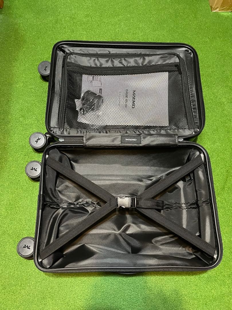 ブラックキャリーケース 4輪 ダブルジッパー