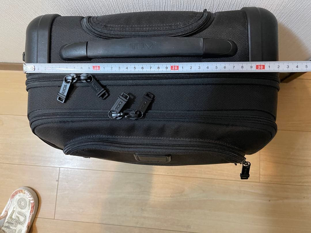 TUMI小型キャリーケース