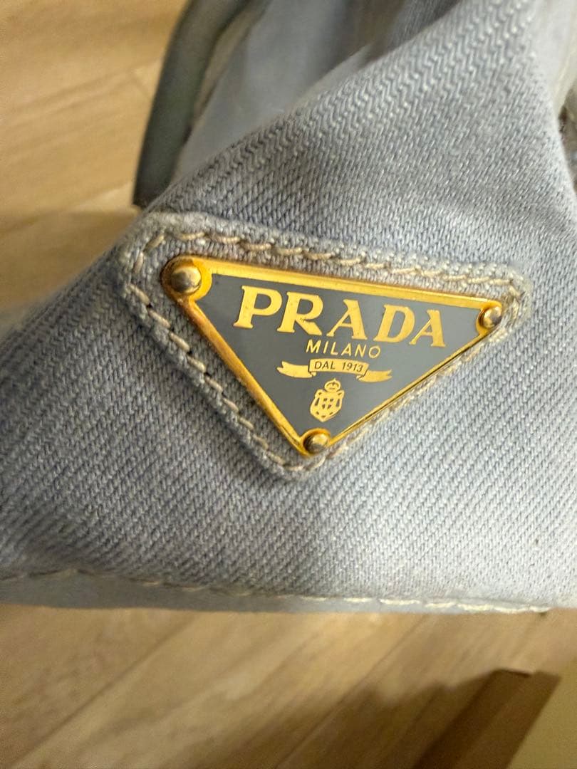 PRADA グレー キャンバストートバッグ　カナパ