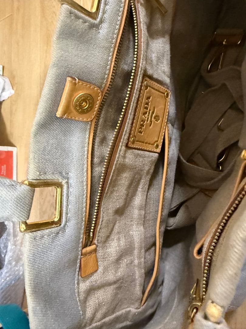 PRADA グレー キャンバストートバッグ　カナパ