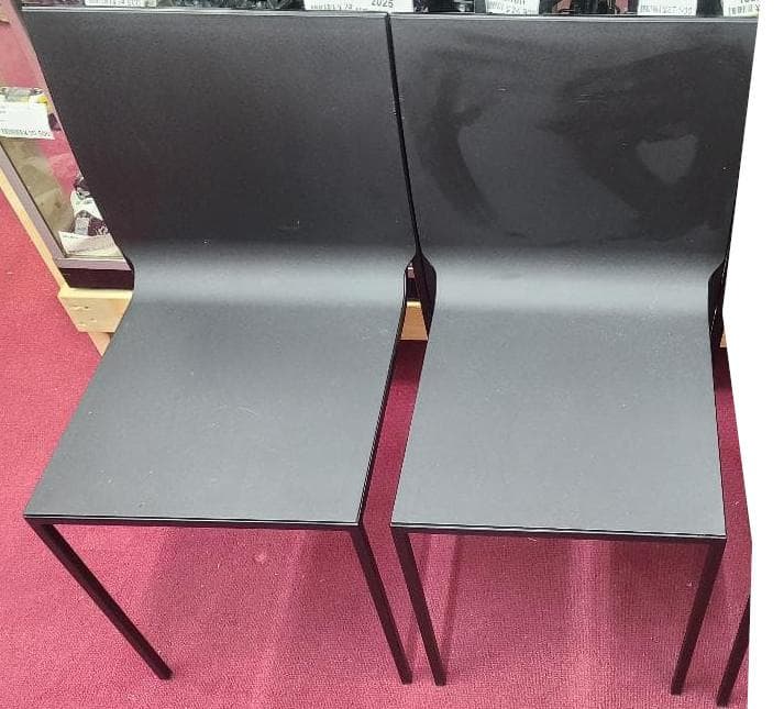 CASSINA IXC LIVIT ULTRA スタッキングチェア 2点セット