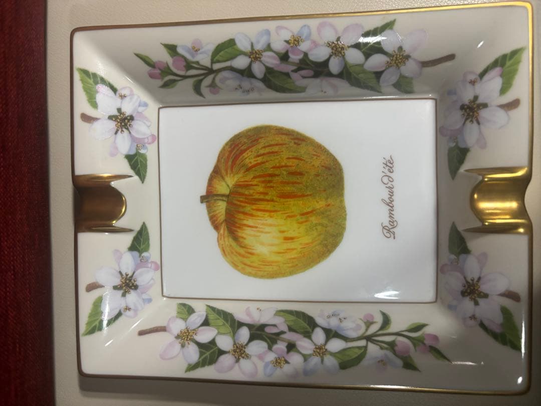 エルメス 灰皿　トレイ　皿 リンゴのイラスト灰皿　 食器　Hermes