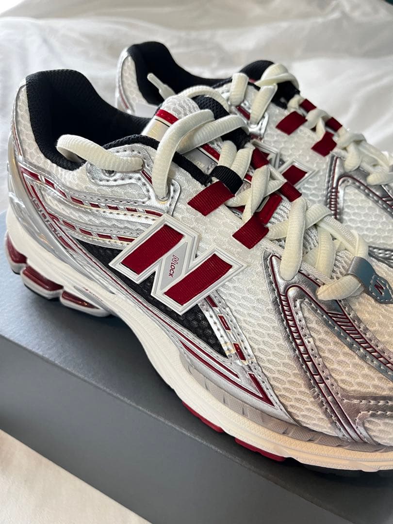 靴 New Balance 1906R Silver/Red 27cm