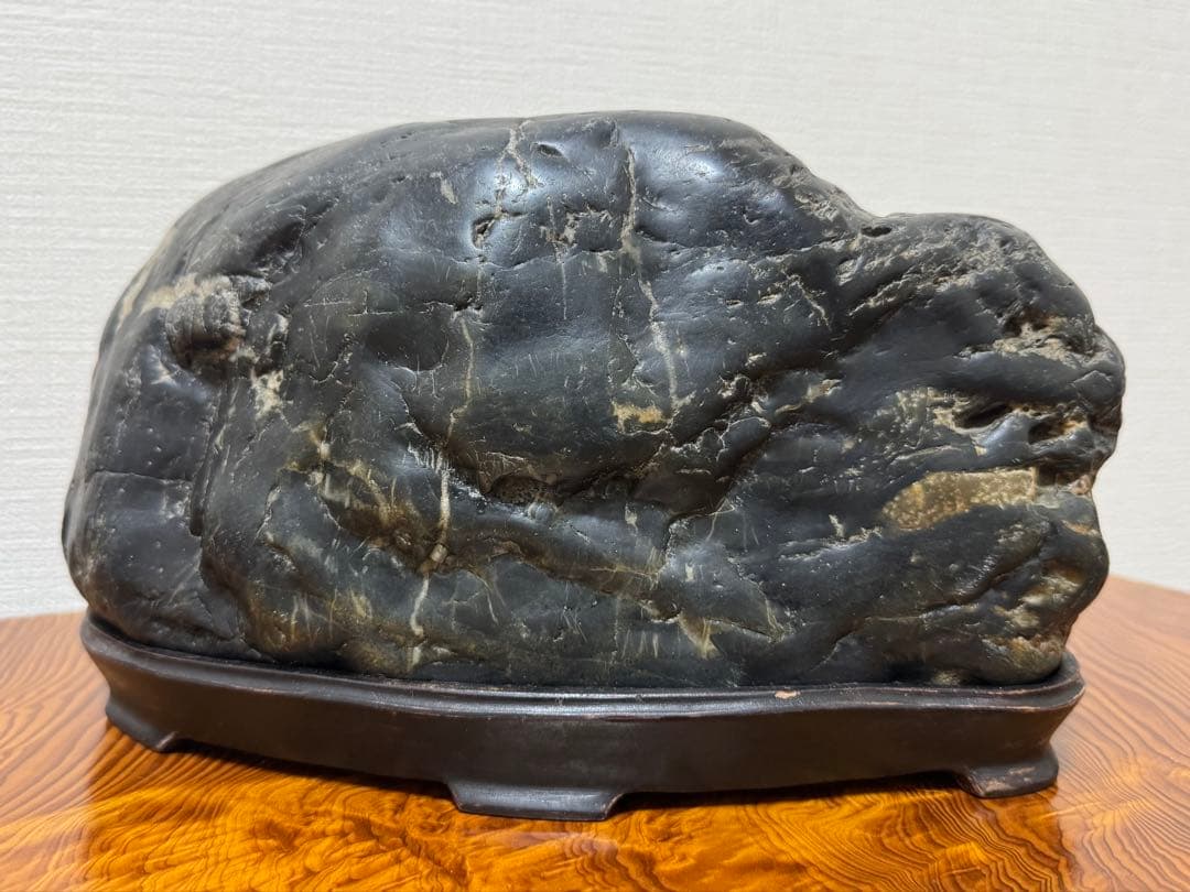 特大 神居古潭石 神居古潭 鑑賞石 真黒石 黒石 水石 自然形状 台座付き