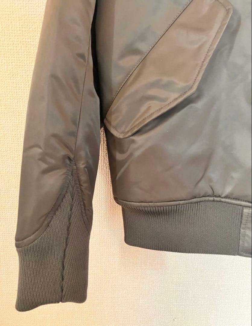 26年復刻品 UNIQLO+J ハイブリッドダウンオーバーサイズMA1 グレーL