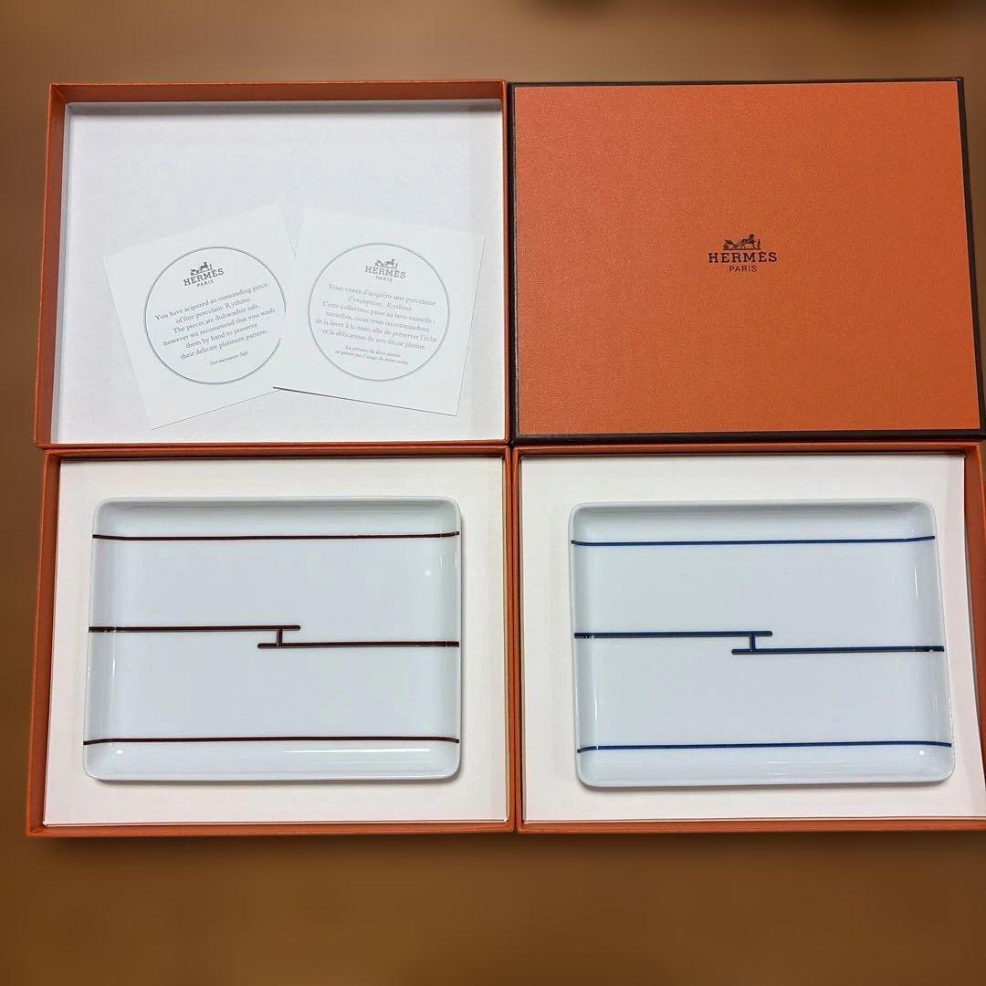 HERMES 皿 2枚セット 白/茶色と青色　新品　箱付き