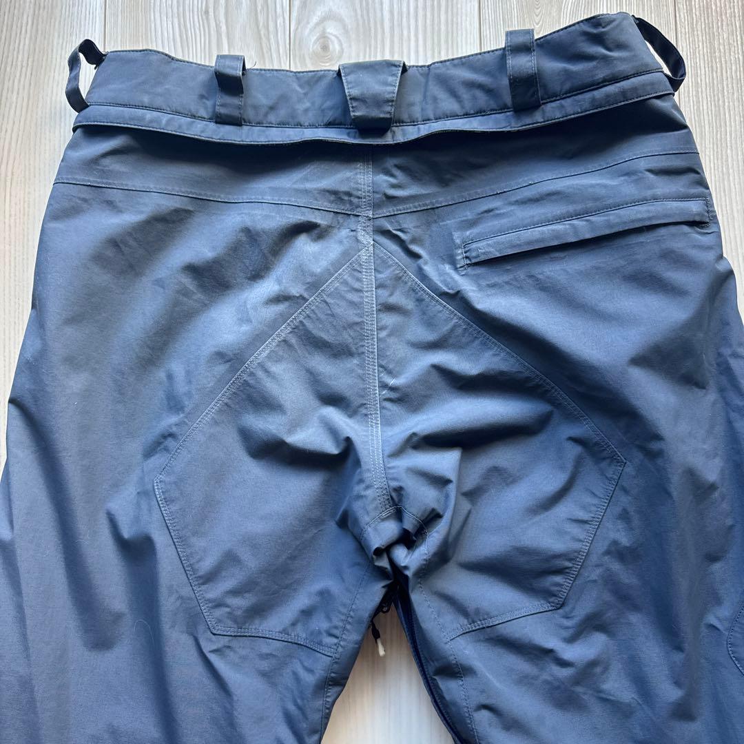 volcom GORE-TEX スノーボードパンツ チャコール 赤ジッパー