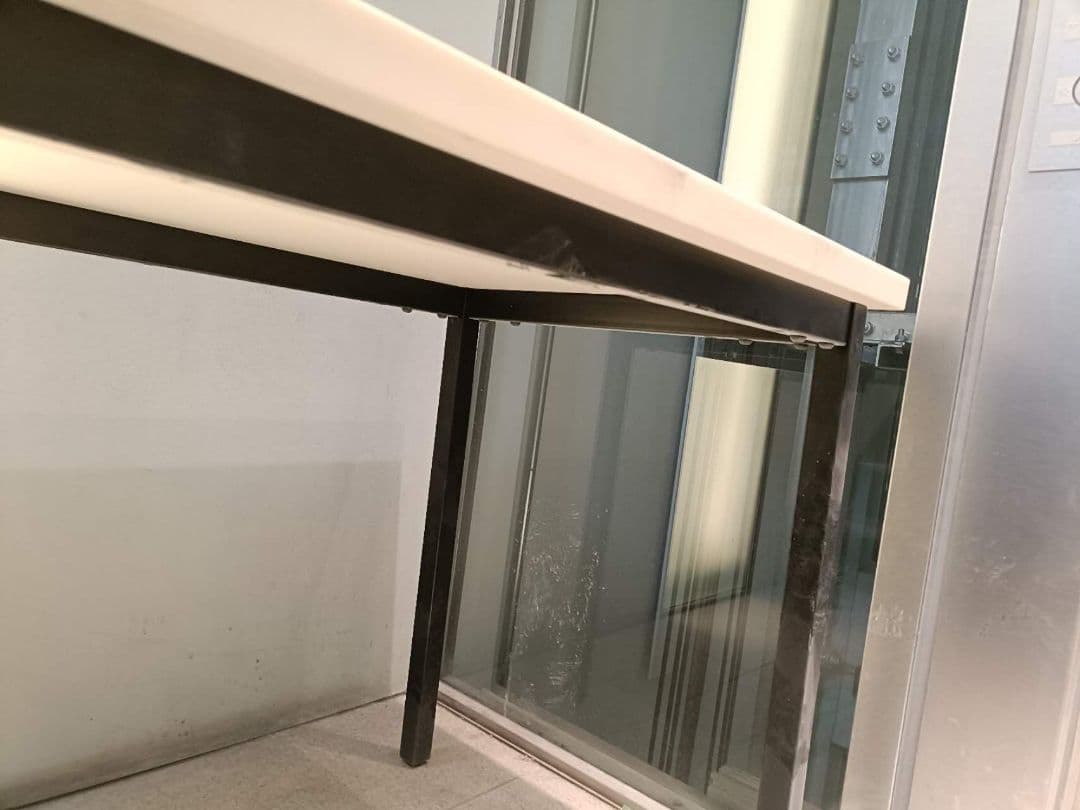 大理石風ダイニングテーブルリビングテーブル　ダイニングテーブル　高さ70cm