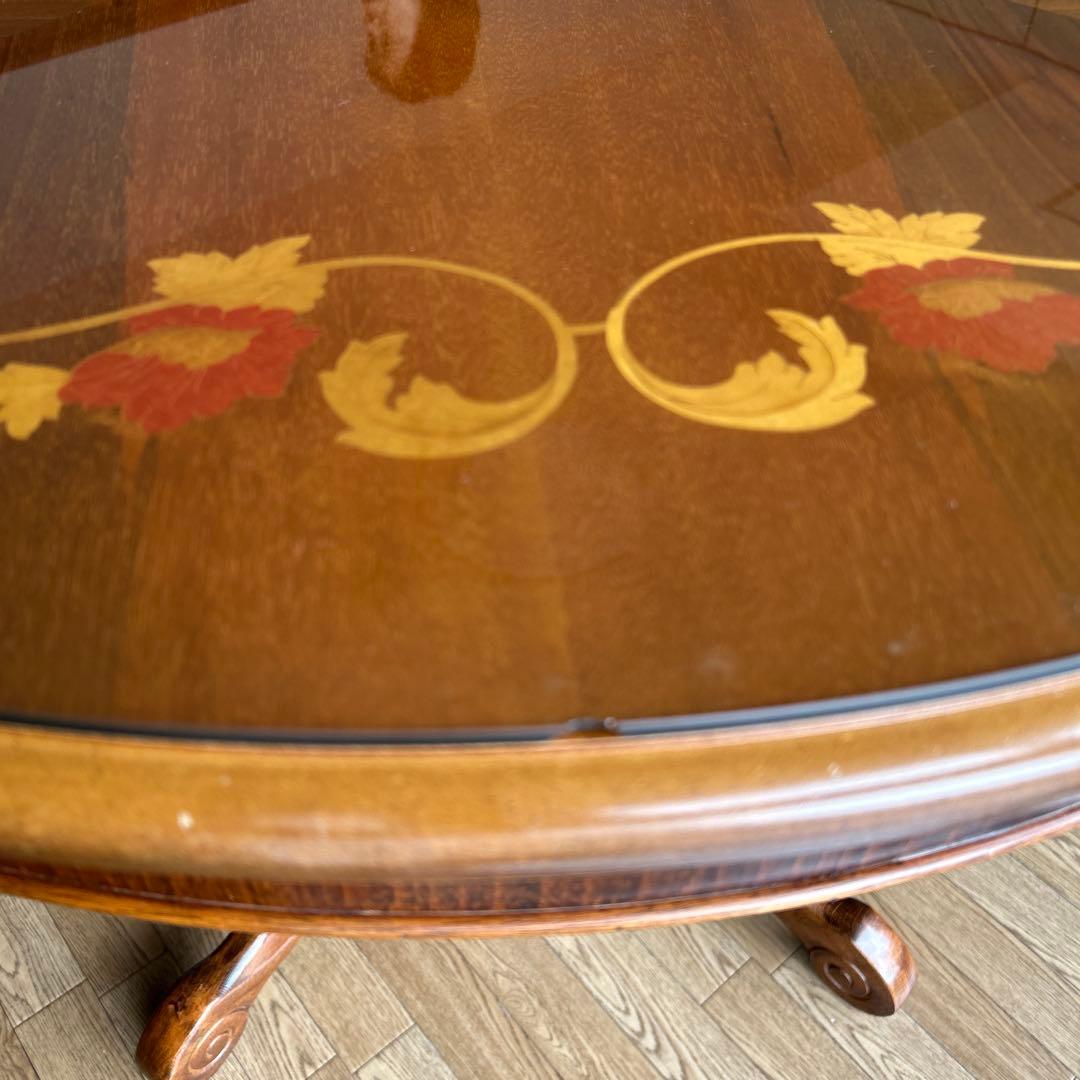 【お取引き相談中】彫刻入り脚＆木象嵌模様の高級木製丸テーブル