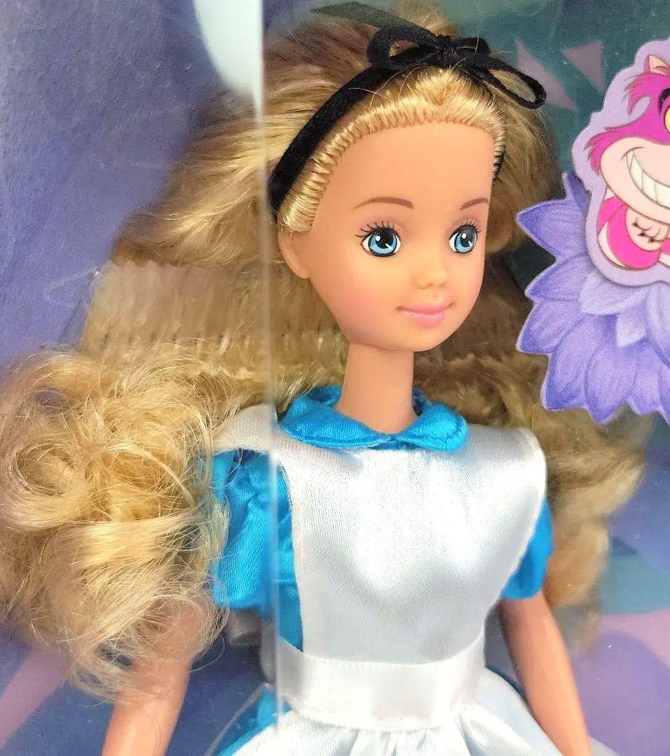 ■マテル社　ディズニークラシック　不思議の国のアリス　バービー　人形