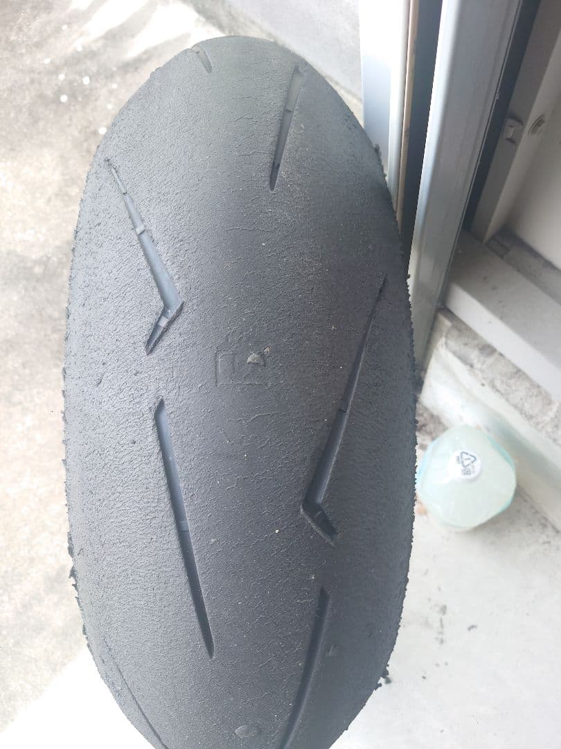 ピレリ スーパーコルサv4 sc1 200/60 タイヤ