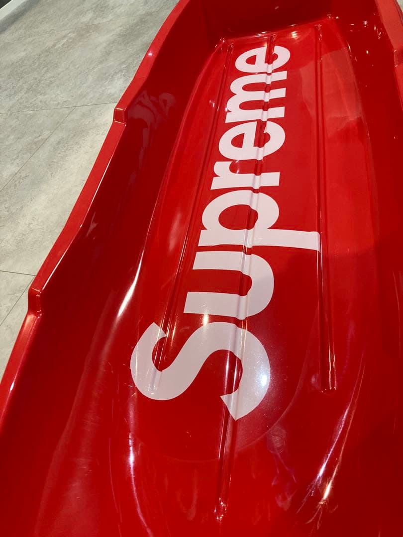 Supreme sled redソリ スレッド レッド インテリア 未使用 展示