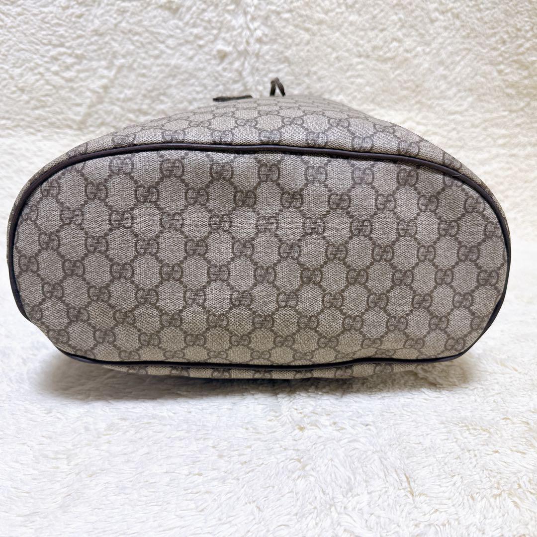 2301 希少美品✨GUCCI 大容量 リュック GG PVC 巾着型 ブラウン