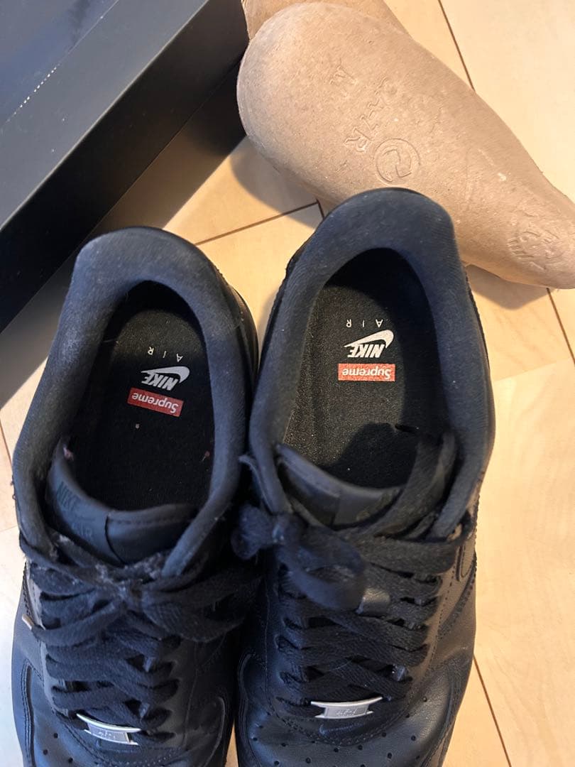 Nike Air Force 1 ブラック　supreme ナイキ