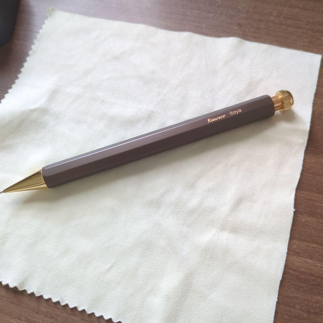 筆記具 maru