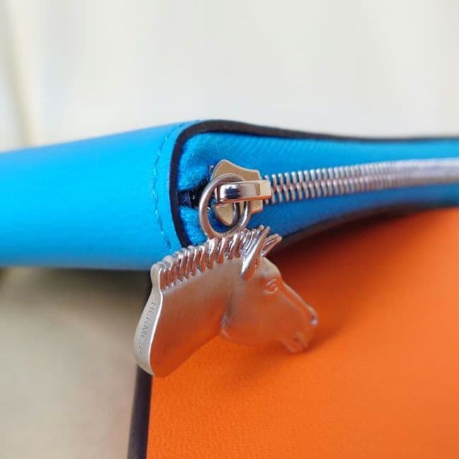 エルメス HERMES ジップアンゴー シュヴァル Z刻印 二つ折り財布