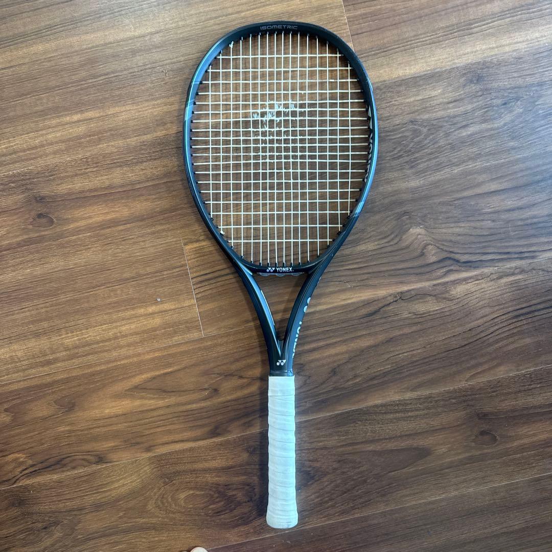ヨネックステニスラケット イーゾーン EZONE 100インチ 285g